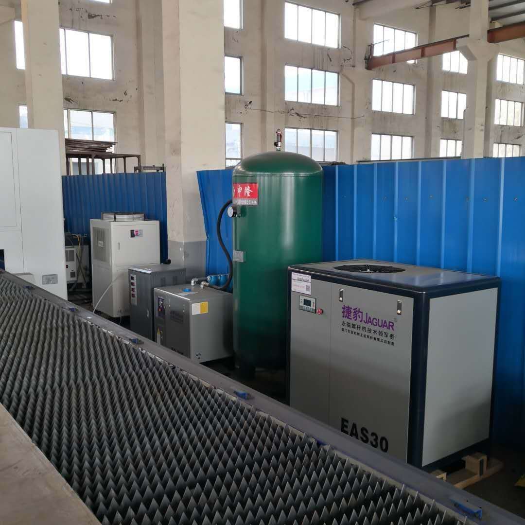 激光切割机范畴空压机现场